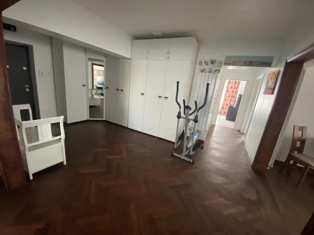 Violetta Apartament Buzau Exterior photo